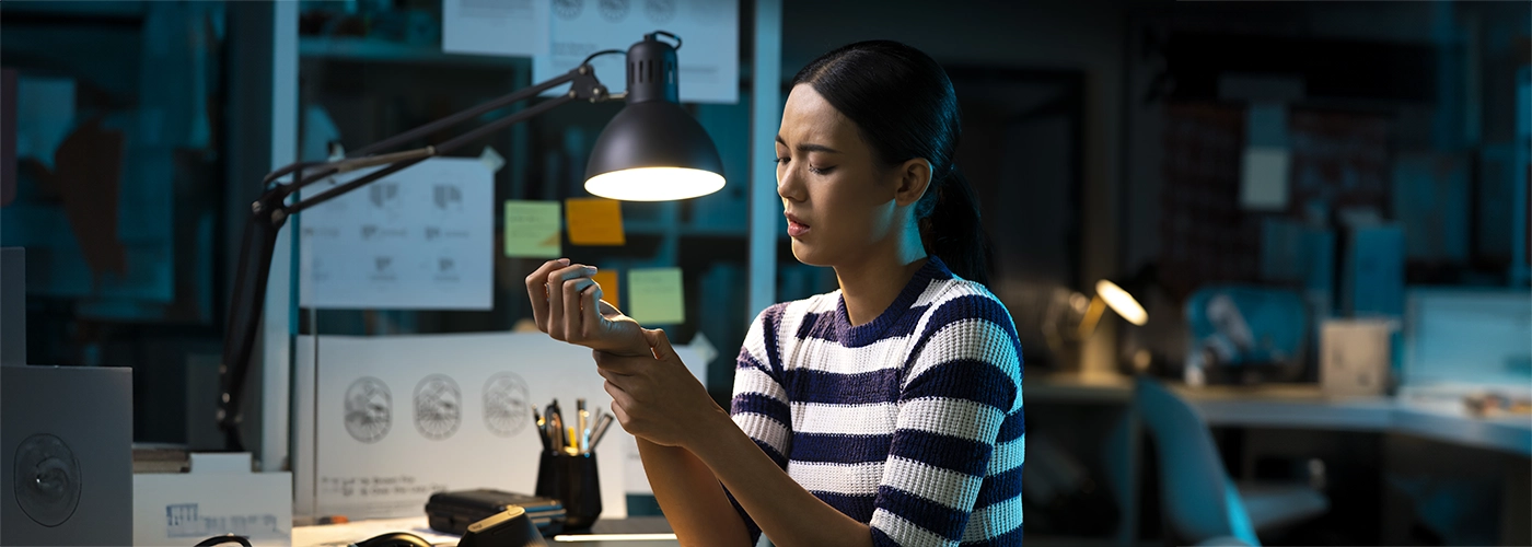 Carpal Tunnel Syndrome The Nerve Disorder Lurking Among Office Workers banner