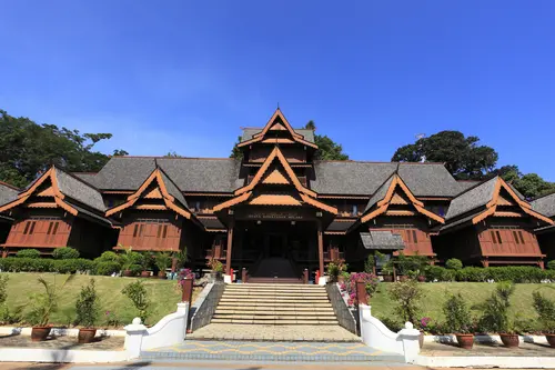 Melaka-Sultanate-Palace-Museum-500x500